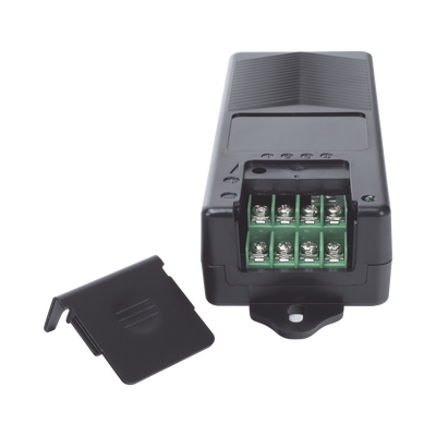 Fuente de Alimentación de 4 Salidas de 11 - 15 Vcd / 5 Amper / Voltaje de Entrada 110- 240 Vac / Fusible Termico PTC Integrado para Protección / Salida de Voltaje Inteligente hasta 3 Amper por Salida