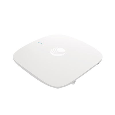 Access Point cnPilot XE3-4 WiFi 6/6E 802.11ax (2.4, 5 y 6 GHz), 3 radios definidos por software (SDR), MU-MIMO 4x4, Políticas de control de aplicaciones, hasta 1,500 clientes, gestión desde la nube, hasta 6.6 Gbps.