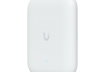 Access Point UniFi WiFi U7 Outdoor WiFi 7 802.11be doble banda, MU-MIMO 2x2 en cada banda, Puerto 2.5G, antena sectorial integrada 90° en 2.4 y 45° en 5 GHz, conectores para antenas omnidireccionales (incluidas), No incluye inyector POE